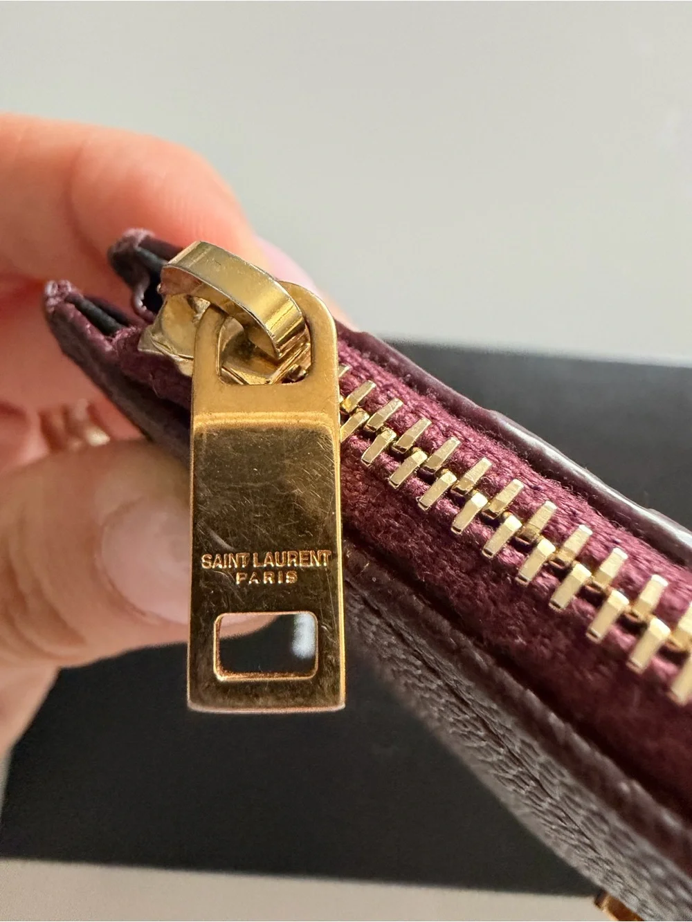 Yves Saint Laurent Rouge Card Holder Accessory - Picture 6 of 13